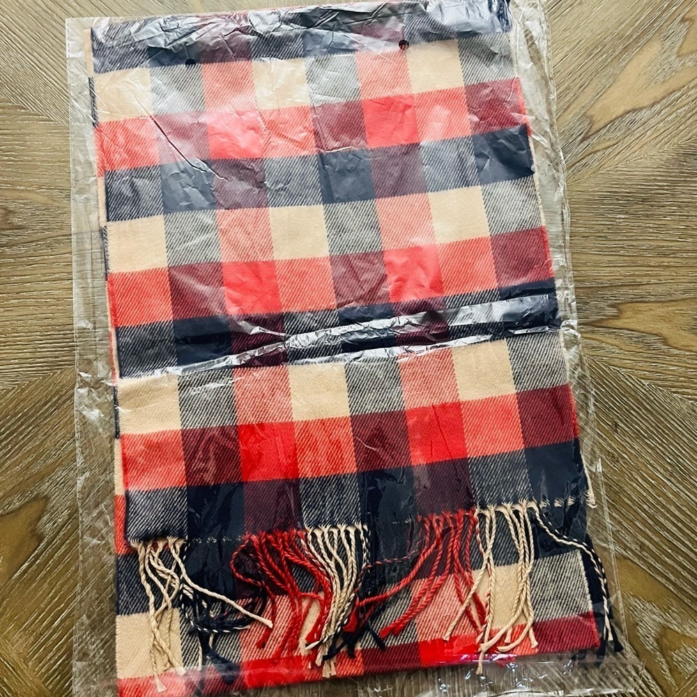 Scarf new